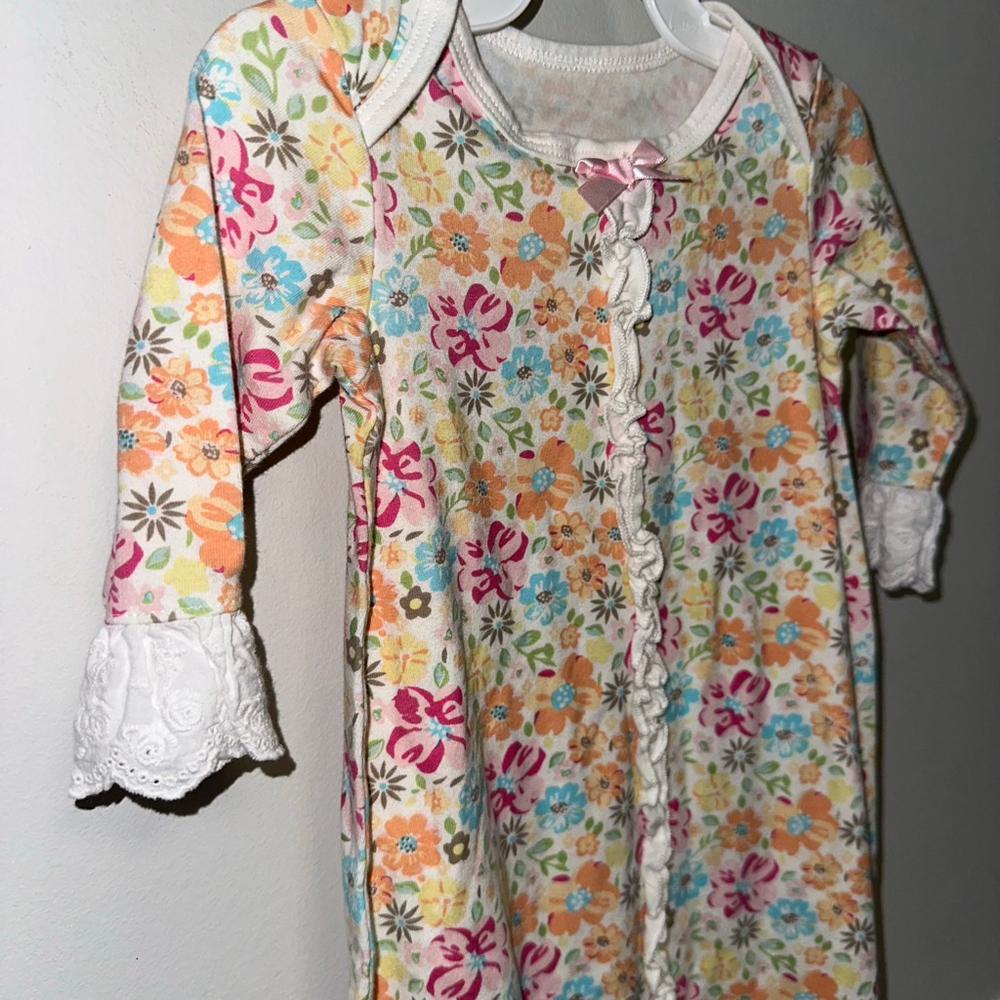 Baby Girl Maison Chic White Multi-color Floral Nightgown 3 Months Ruffles - Picture 4 of 11